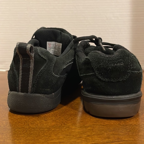 Early 2000s non matching same size Hudson Hera black vans womens size 7 - Picture 7 of 10